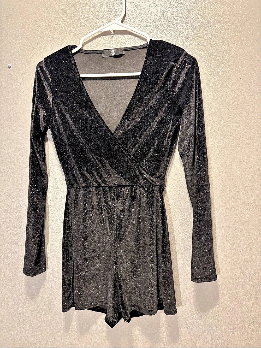 Missguided Womens Black Glitter Velvet Long Sleeve Wrap V-Neck Romper Size M